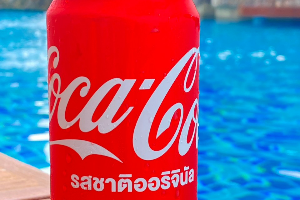 โค้ก ( Coke )