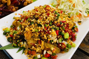 หมูกรอบคั่วพริกเกลือ