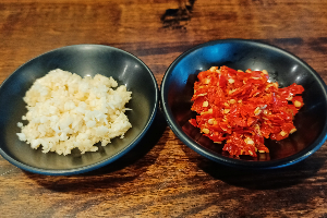 พริกกระเทียม ปั่น (Chili Garlic Blended)