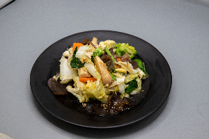 ผัดผักรวม ( Stir fried mixed vegetables )