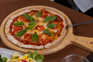 พิซซ่ามาการิต้า ( Margarita Pizza Size L )
