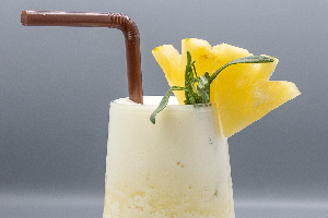 สับปะรดปั่น ( Pineapple shake )
