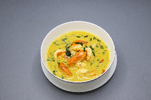 แกงกุ้งใบชะพลู ( Shrimp curry with betel leaves )