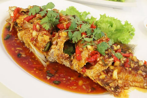 ปลากะพงราดพริก ( Sea Bass With Chili Sauce )