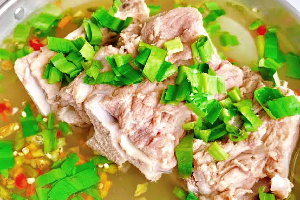 เล้งแซ่บหม้อไฟ