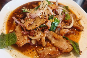 น้ำตกคอหมูทอด