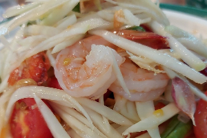 ตำไทยกุ้งลวก