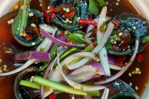 ยำไข่เยี่ยวม้า