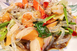 ยำเส้นแก้ว