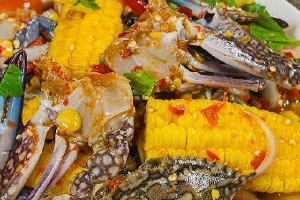 ยำข้าวโพดปูม้า