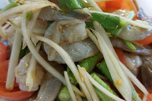 ตำกุ้งสด