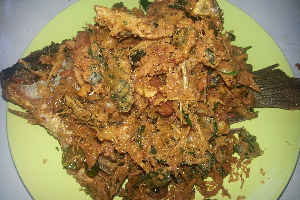 ปลานิลทอดสมุนไพร