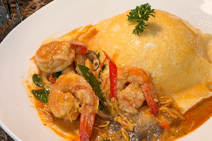 ข้าวไข่ข้นต้มยำกุ้งผัดแห้ง