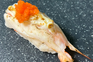 ซูชิ กุ้งผีเสื้อย่างมายองเนส