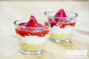 สตอเบอร์รี่ชีสพาย