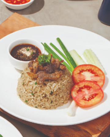 ข้าวผัดหมูพริกไทยดำ