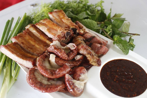 คอหมูย่าง