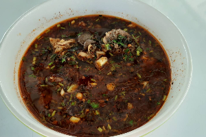 ยำเนื้อน่องลาย