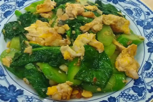 คะน้าผัดไข่