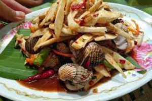 ส้มตำมะพร้าวอ่อนหอยแครง