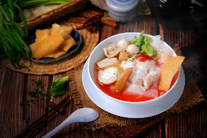 วุ้นเส้นเย็นตาโฟ