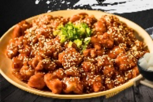 ไก่กรอบ ราดซอสเกาหลี (CRISPY KOREAN SAUCE CHICKEN) เนื้อไก่ปั้นก้อน
