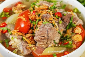ซุปเนื้อพรีเมียม PREMIUM SOUP WITH BEEF