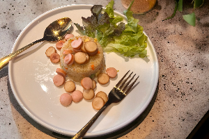 ข้าวผัดไส้กรอก