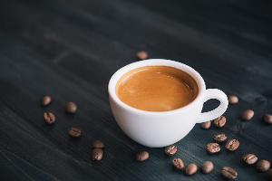 เอสเปรสโซ (Espresso) ร้อน