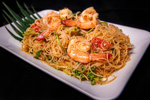 หมี่ผัดผักกะเฉดกุ้งสด