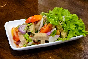 ยำหมูยอ