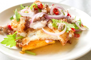 ยำไข่ดาว