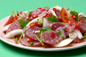 ยำแหนมสด