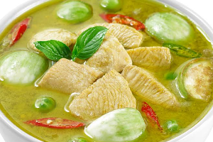 แกงเขียวหวานไก่/เนื้อ ((SWEET-GREEN CHICKEN CURRY)