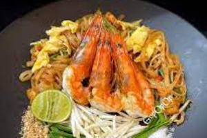 ผัดไทยกุ้งสด