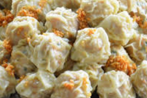 เกี๊ยวหมูลวกจิ้ม