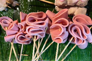โบโลน่าไก่