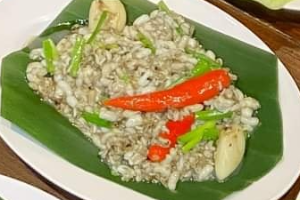 ไข่มดแดงคั่วเกลือ