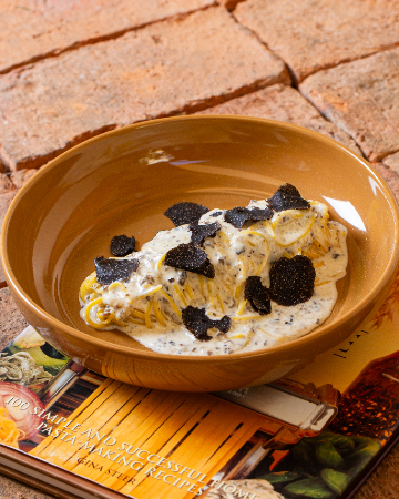 Tagliolini Alla Crema Di Tartufo