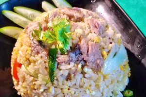 ข้าวผัดปลาเค็ม