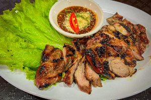 คอหมูย่าง