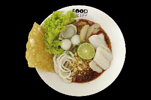 ก๋วยเตี๋ยวต้มยำรวมมิตร