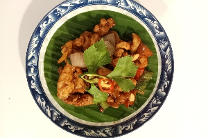 ไก่ผัดเม็ดมะม่วง