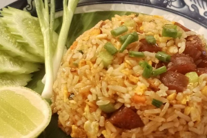ข้าวผัดกุนเชียง