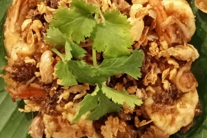 กุ้งทอดกระเทียม