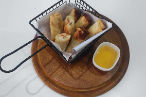 042 Chicken Spring Roll
