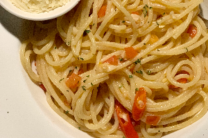 Aglio Olio Peperoncino (Vegetarian) 🌱