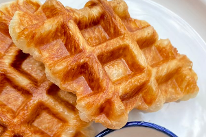 ครอฟเฟิล เคลือบคาราเมล เนยสด