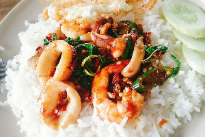 ข้าวกะเพราทะเล