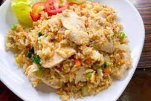 ข้าวผัดไก่